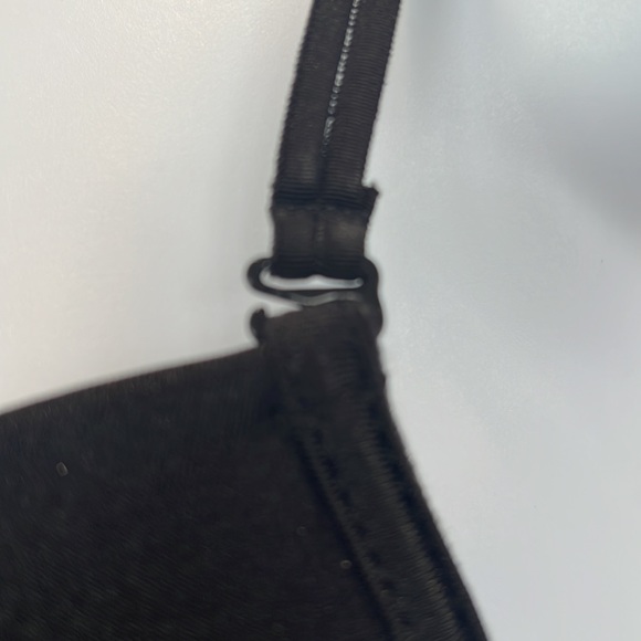 Bikini Top Black Plunging Neckline Adjustable removable Straps.  S - Picture 4 of 8